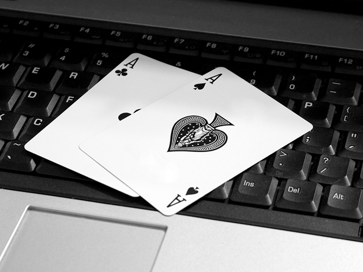 Inside the Life of a Poker Pro: 'StrugLife'